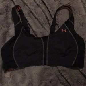 Sports bra